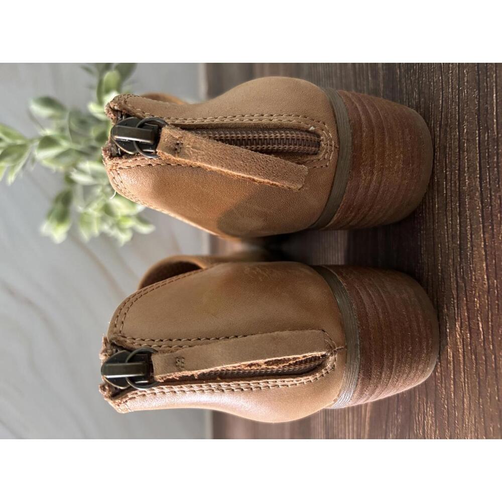 NWOT Sofft Leather Booties, Women’s 7 - Picture 3 of 5